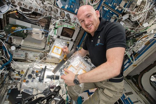 iss057e114766