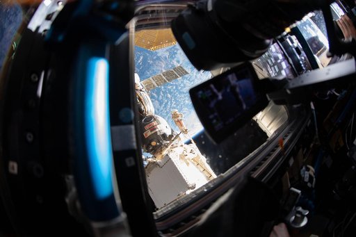 iss057e131556