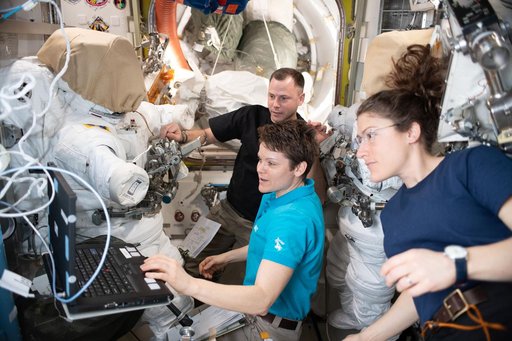 iss059e000427
