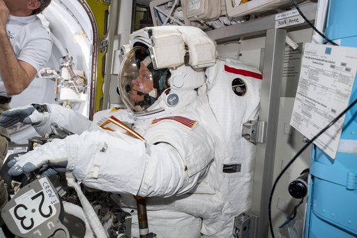 iss059e001427