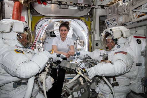 iss059e001434