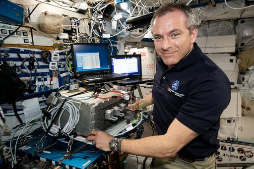 iss059e003763