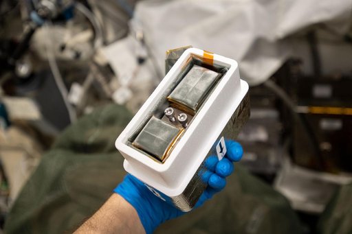 iss059e054476