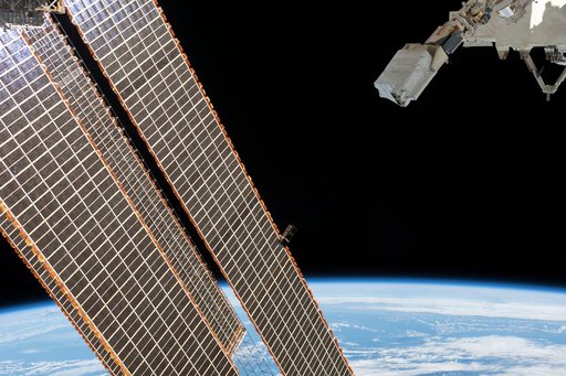 iss059e104368