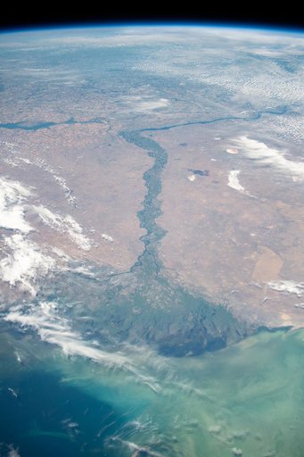 iss060e000602