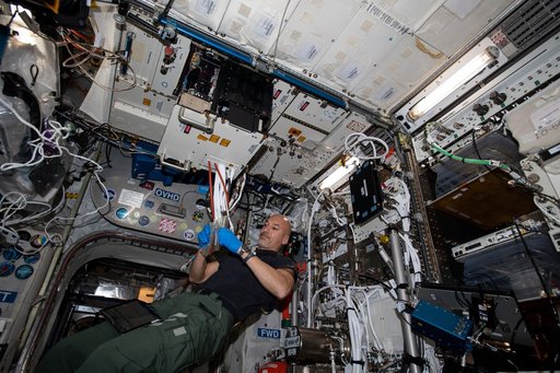 FSL Multiscale Boiling Experiment Container Installation