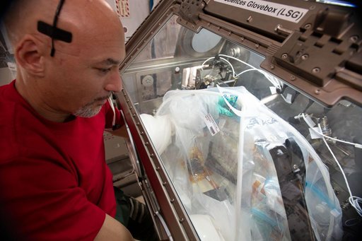 iss060e043690