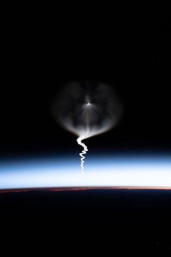 iss060e080405
