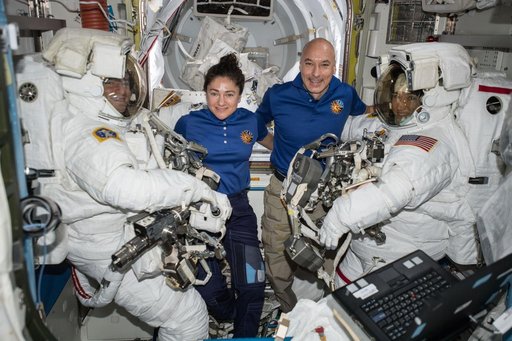iss061e001608