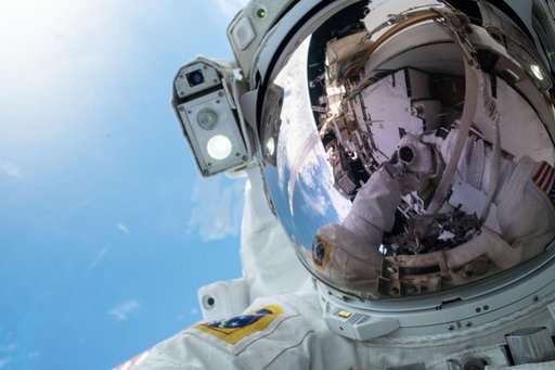 iss061e003499
