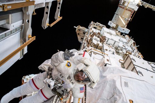 iss061e005520