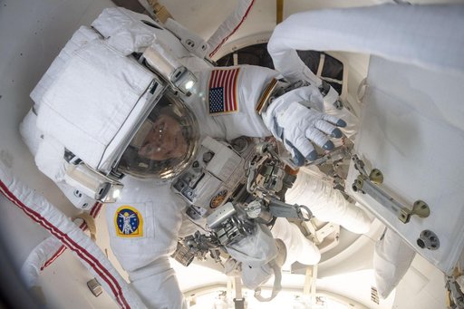 iss061e007080