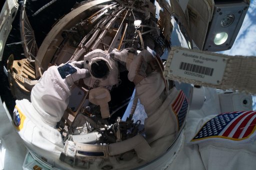 iss061e011750