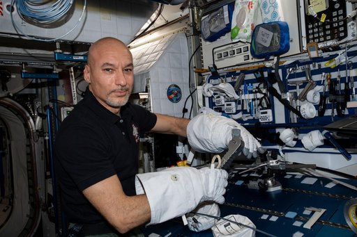 iss061e038284