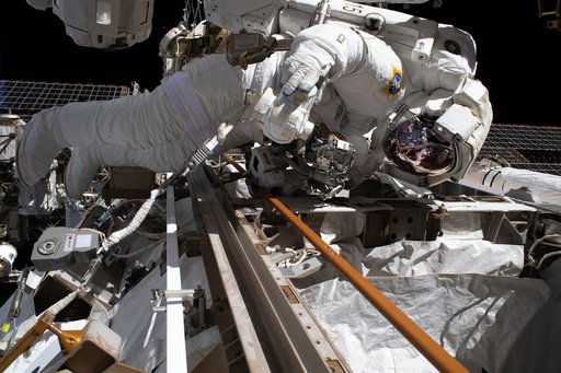 iss061e058236