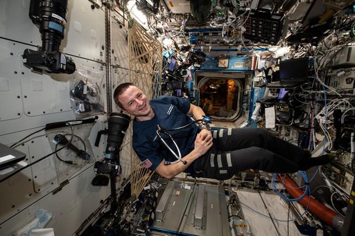 iss061e074576