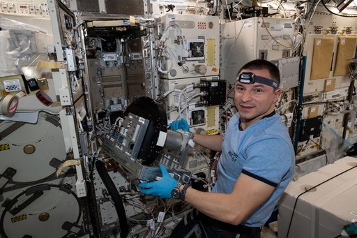 iss061e091427