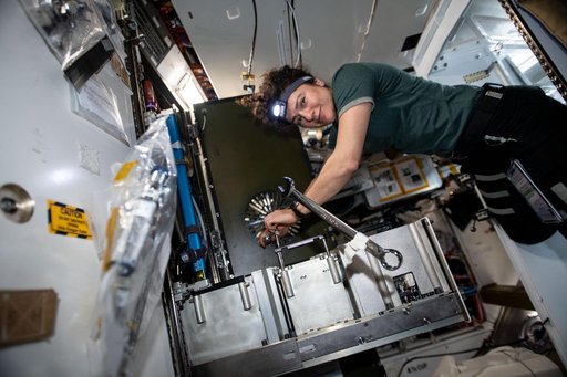 IFM N3 MCA Mass Spectrometer Remove and Replace