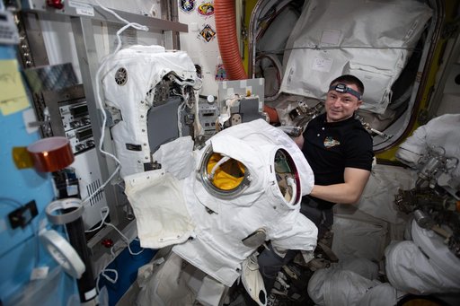 iss062e103679