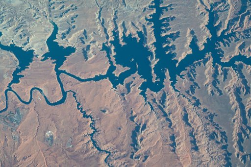 iss063e010136