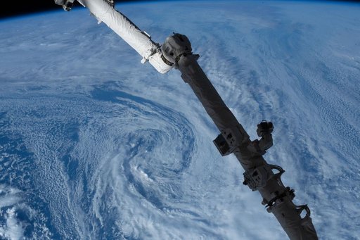 iss063e012559