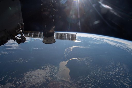 iss063e033273