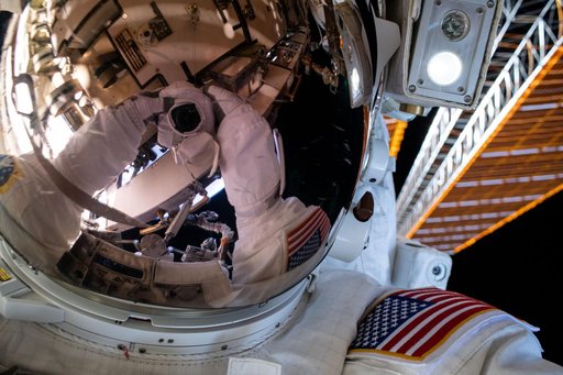 iss063e033403
