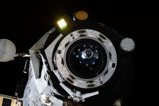 iss063e041198
