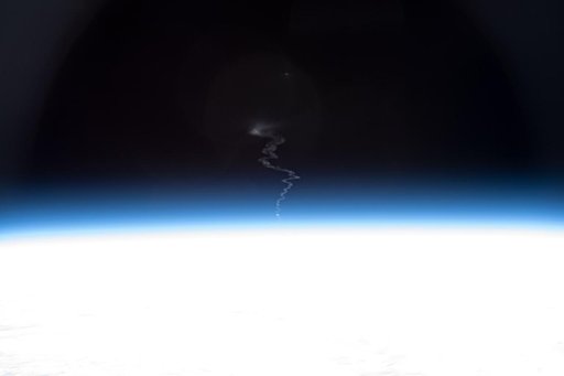 iss063e054976