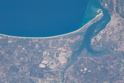 iss063e074053