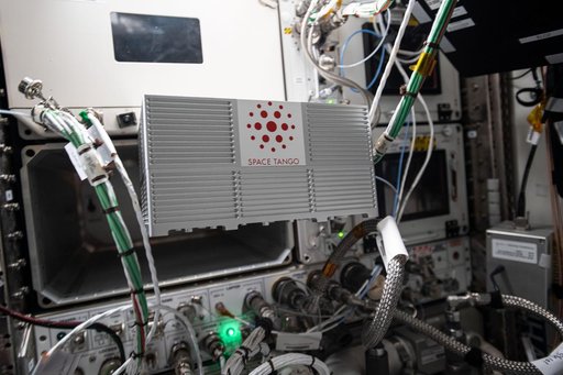 iss063e113776