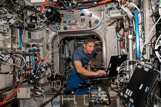 iss064e005564