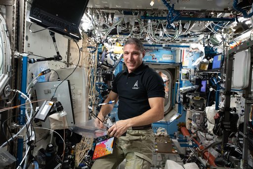 iss064e013883
