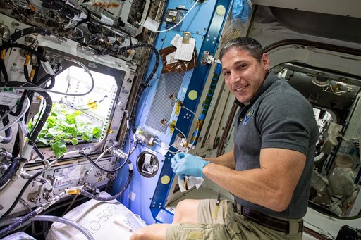iss064e016122