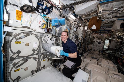 iss064e020142