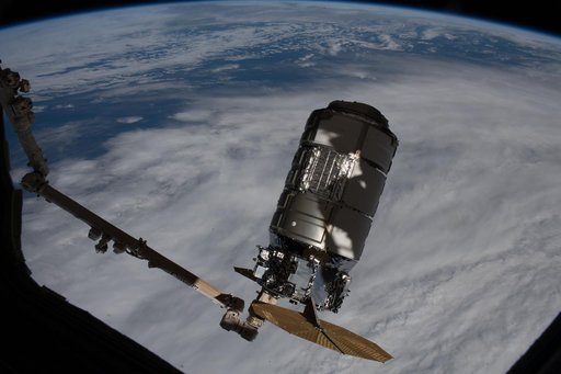 iss064e020615
