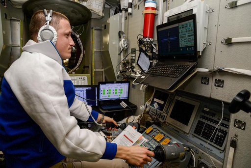 iss064e030538