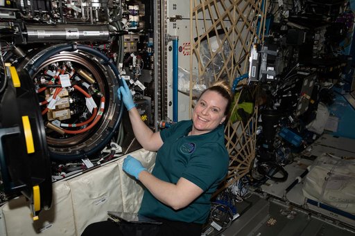 iss064e040971