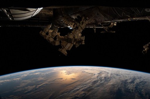iss064e053054