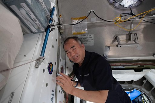 iss064e053413