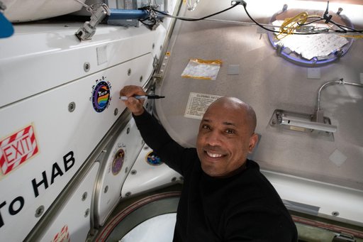 iss064e053421