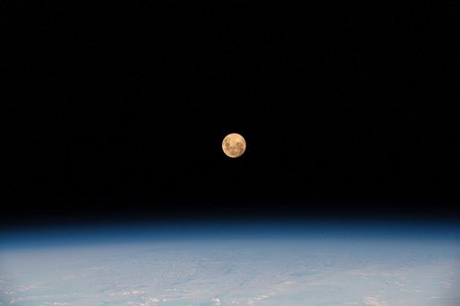 iss065e005888