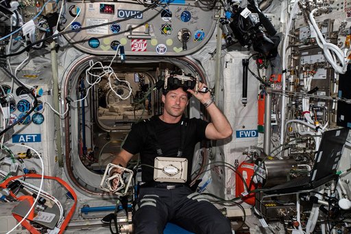 iss065e009555