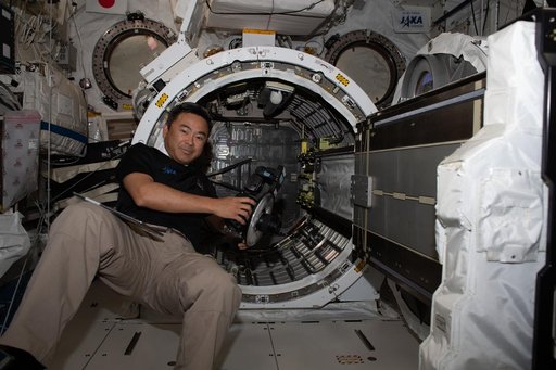 iss065e045729
