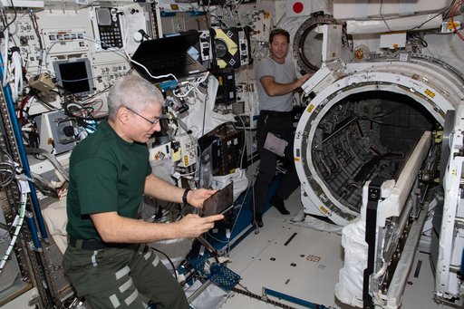 iss065e045744