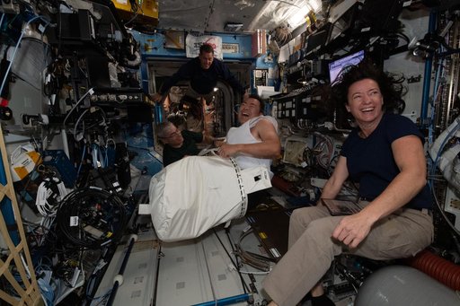iss065e069147