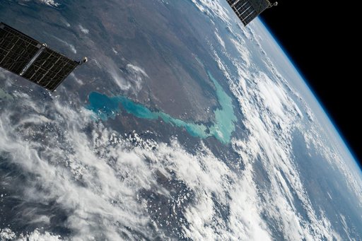 iss065e083885
