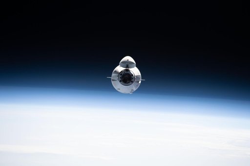 iss065e086833