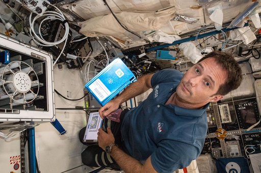 iss065e092399