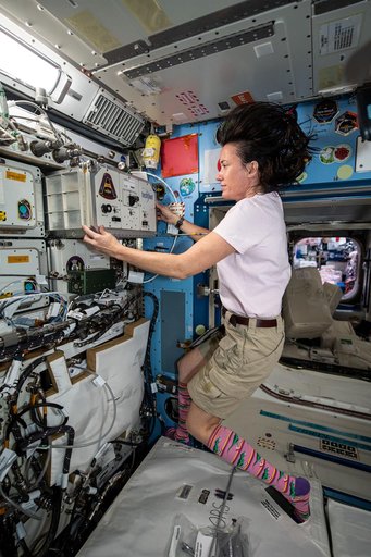 iss065e093501